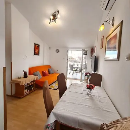Pipi Apartment